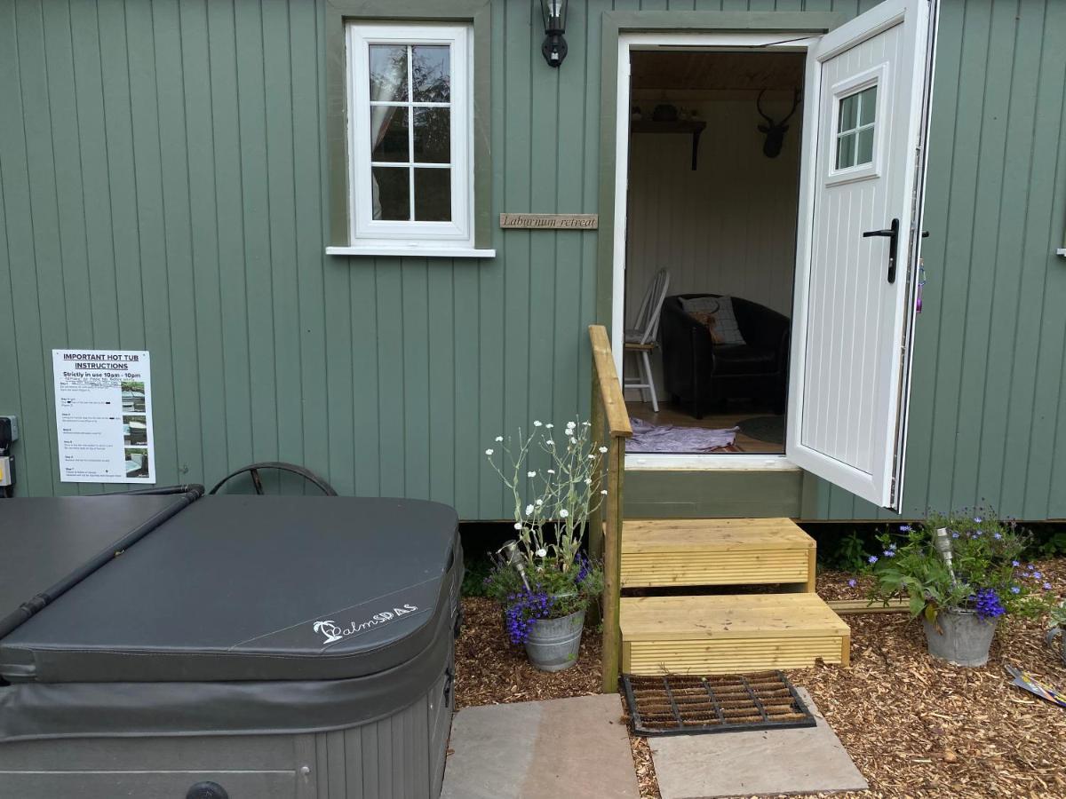 The Laburnum Retreat Shepherd Hut Private Hot Tub Upper Hulme Екстериор снимка
